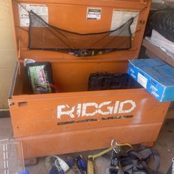 Tool Box / Caja De Erramienta