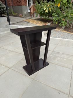 Side table/nightstand