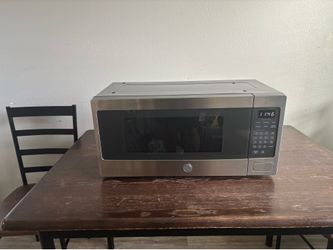 GE countertop microwave