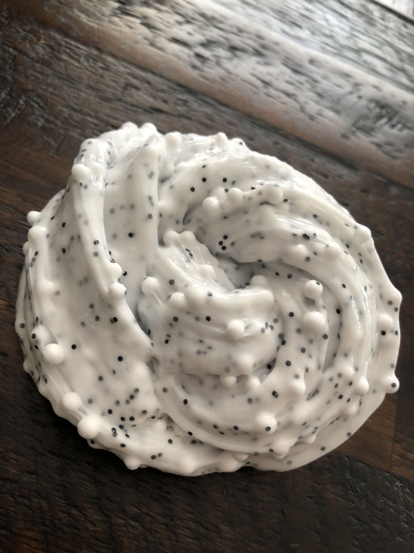 Oreo crunch (floam slime)