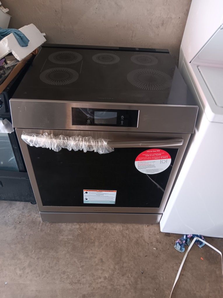 Slide in new Out Of Box Slidin Induction Oven