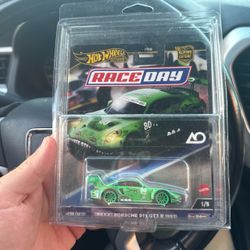 Hot Wheels Premium Race Day Porsche 911 GT3 R