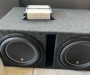 (2) JL Audio 12 w6 with 500/1 JL amp