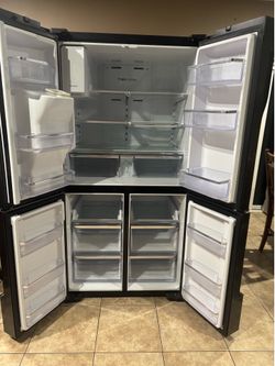 Samsung Refrigerator/Freezer with Flex Zone feature