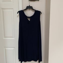 Sleeveless navy dress