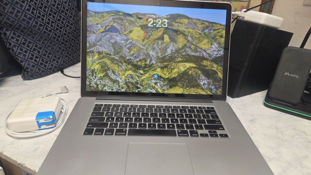 MacBook Pro 15" Retina Ii7 16 ram 256ssd Sonoma-office