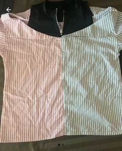 Woman’s stripped split color top