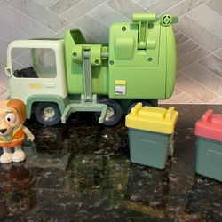 Bluey Garbage Truck Vehicle Playset w/ Bin Man Figure and Two Garbage Cans