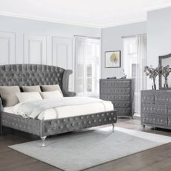 New Queen Bedroom Set 