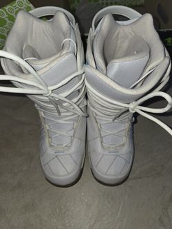 Women's Snowboard Shoes Size 8
