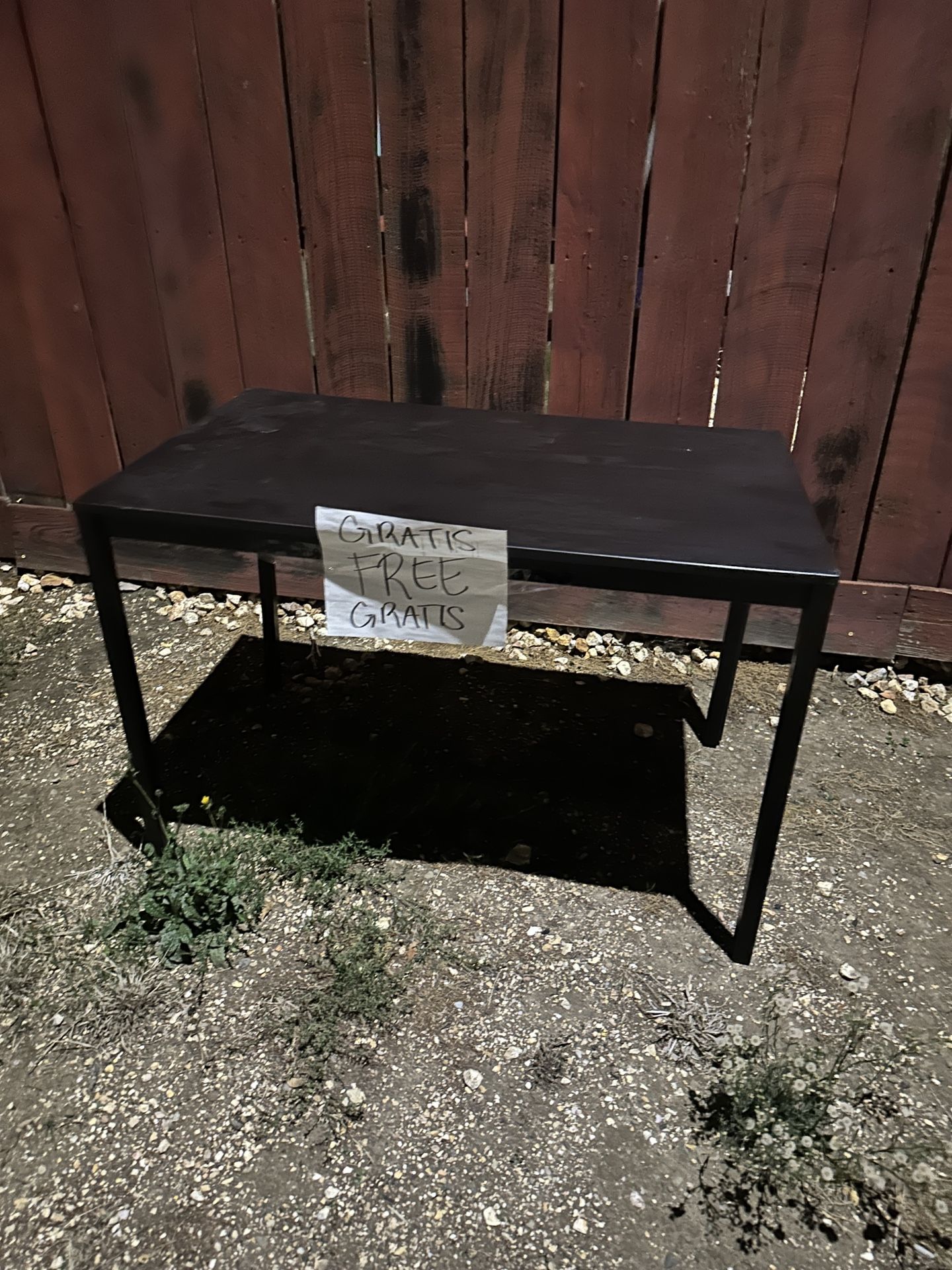 FREE Desk IKEA LAGKAPTEN / ADILS