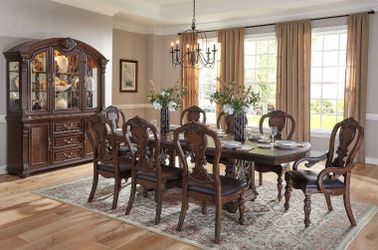 Brand New Aesthetic for your Home's Traditional Dining Room