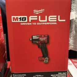 Milwaukee MidCompact 1/2” impact