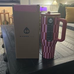 32 Oz Be Mine Hydro Jug Traveler 