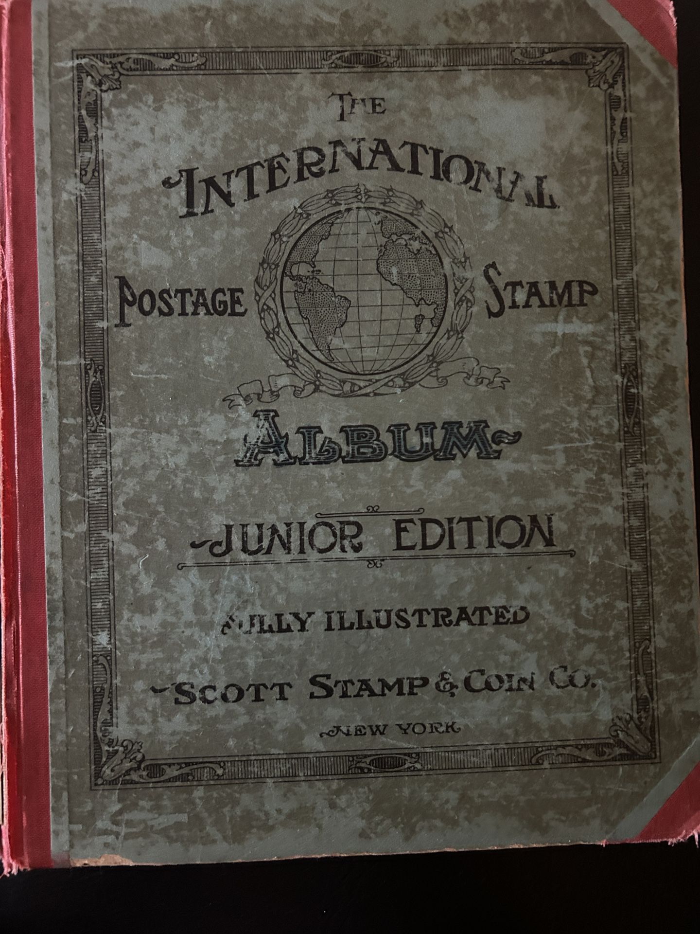 Stamp collection 300+ stamps, US and foreign in international postage stamp album