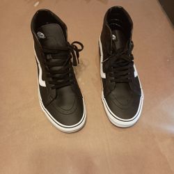 Black And White Leather High top Vans