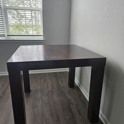 4 Person Table 