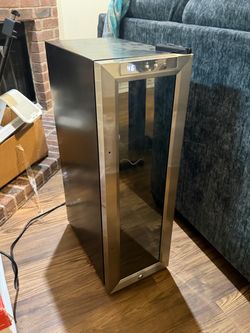 Freestanding Wine Cooler with Glass Door