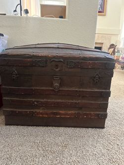 Antique Trunk $40 OBO