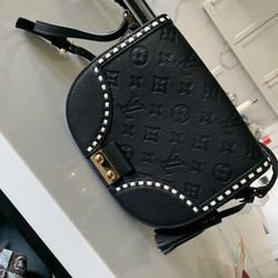 Crossbody Leather Junot monogram