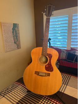Guild Acoustic Electric Jumbo 12 string F-2512E