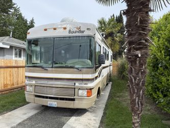 1999 Fleetwood RV 