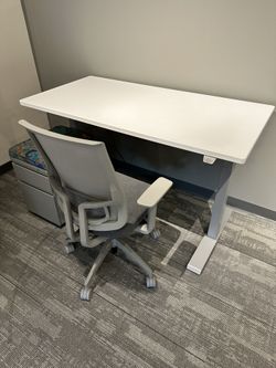 NEW Electric Height Adjustable Desks