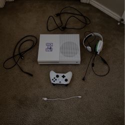 XBOX ONE S comes with a hdmi Cord Also A Po Cord And A Controller Wireless With Optinol Controller   Cord-also Has A Turtle Beach Headset -and Console