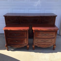 Dresser Set