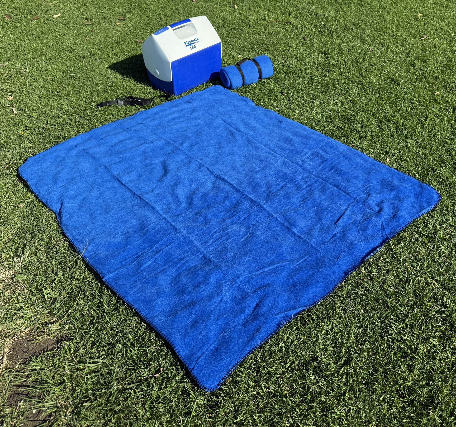 Cooler And Blanket Set