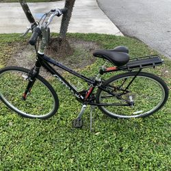 Cannondale Adventure 2 Bicycle! 