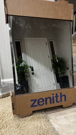 🪞 Zenith Bathroom Mirror – Brand New
