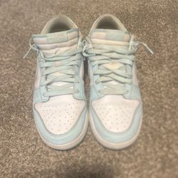 Nike Dunks Low ‘Glacier Blue’ Men’s 11 Women’s 13