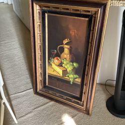 Frame Pictures Like New