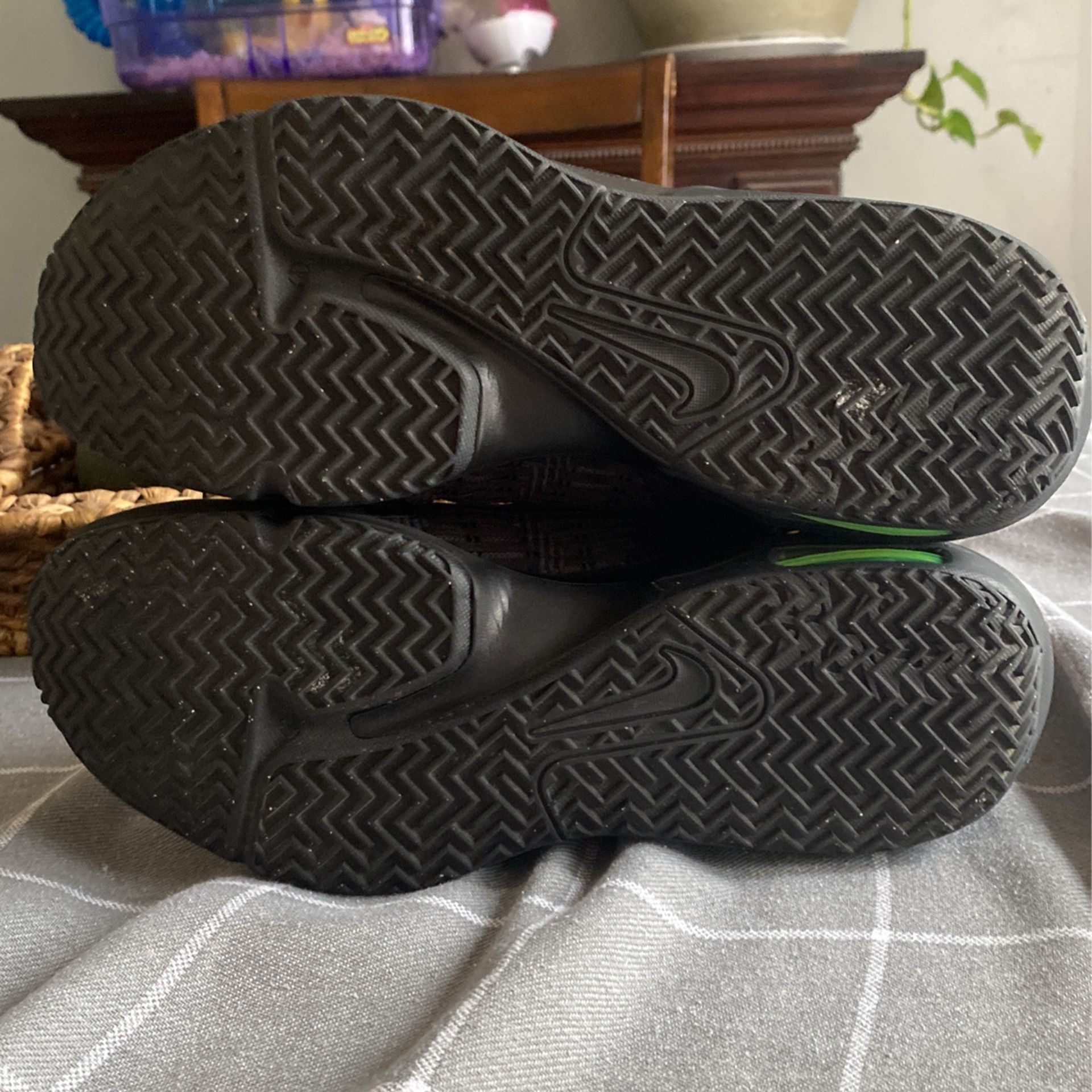 Nike Lebron Witness VI6 Volt