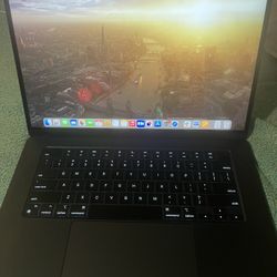 Apple MacBook Air 15inch M3 Chip 2024