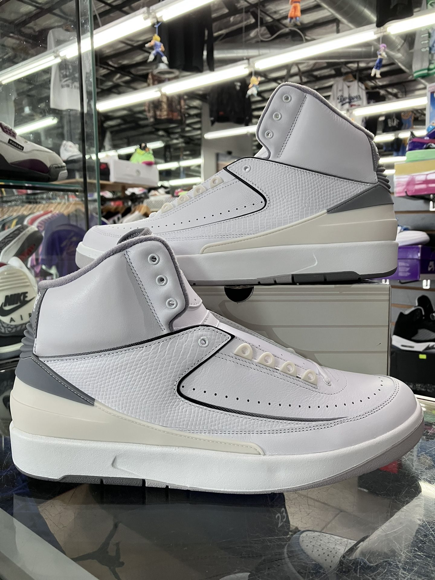 Air Jordan 2 Retro Cement Grey