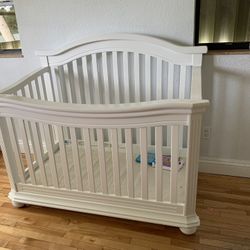 Baby Crib / Cuna Para Bebe 