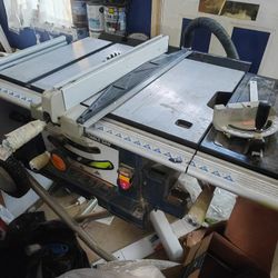 RYOBI

15 Amp 10 in. Compact Portable Corded Jobsite Table Saw with Folding Stand

