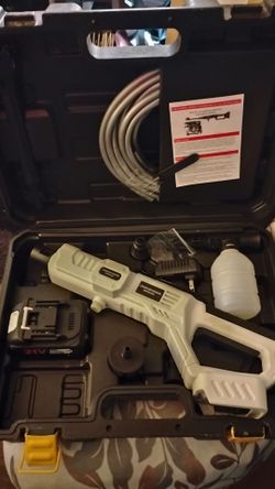 Cordless Pressure Washer