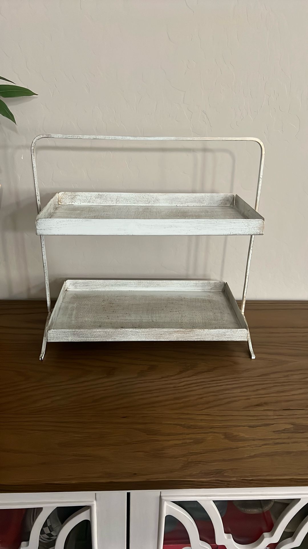 Vintage Style Two Tier Mental Stand