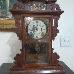 Antique Seth Thomas 8 Day Half Hour Strike Mantle Clock