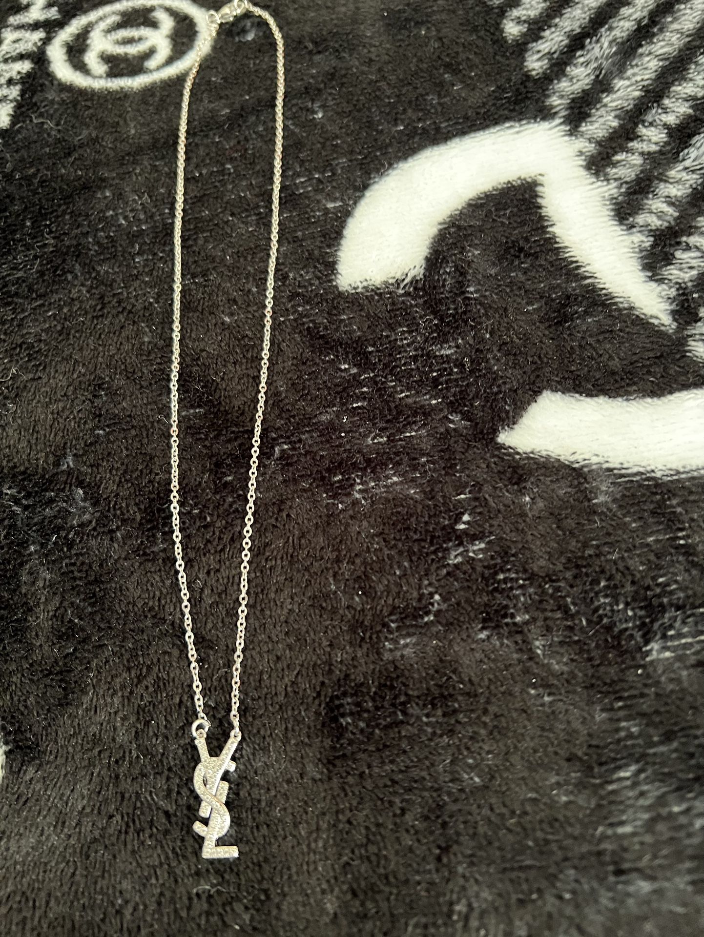 Women’s Necklace Silver
