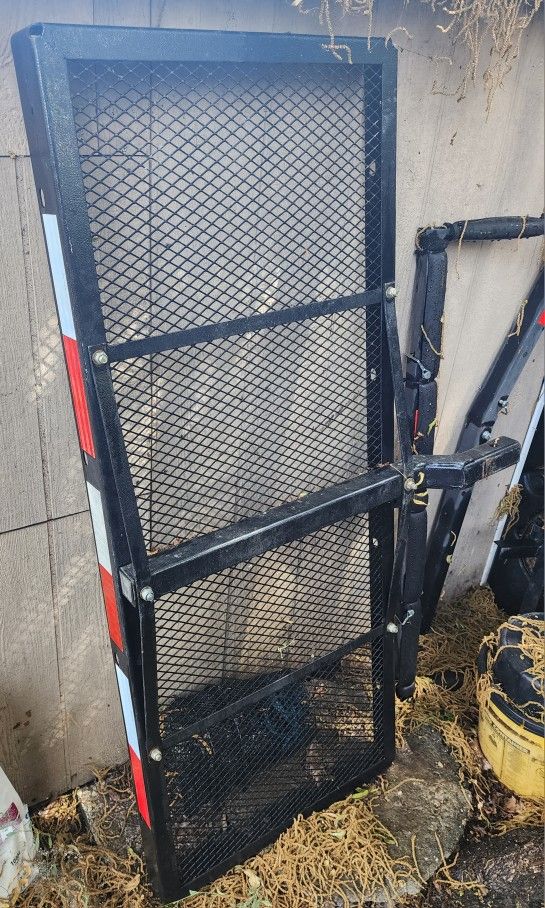 Hitch Carrier