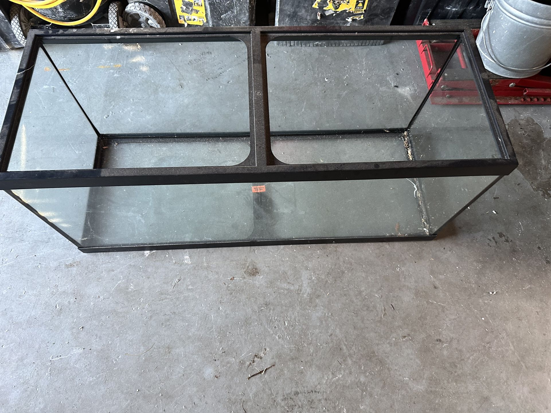 2 Aquariums And 1 Stand