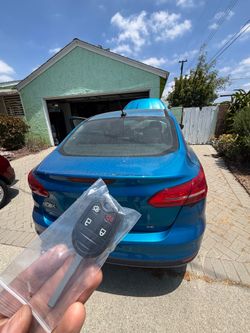 Llaves de autos / car keys and remotes