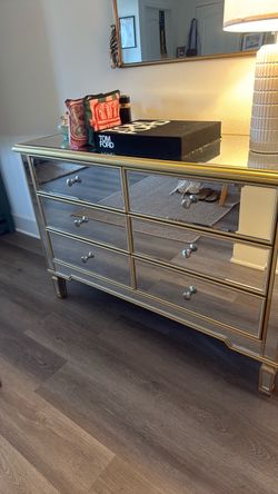 Mirrored 6-Drawer Dresser Gold Frame