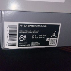 Air Jordan 11 Cool Gray