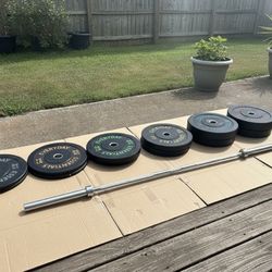 Weights Full Set 415 lbs - Plates & Bar **NEW IN BOX**