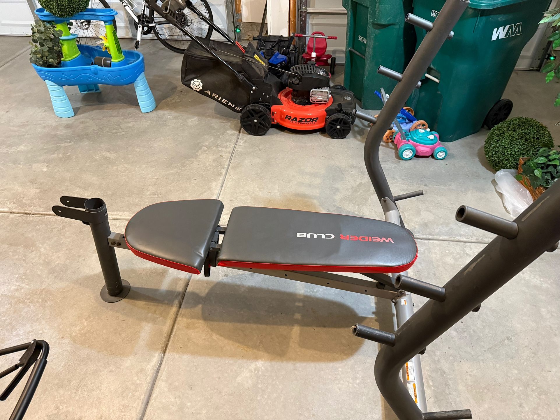 Adjustable Weights Bench